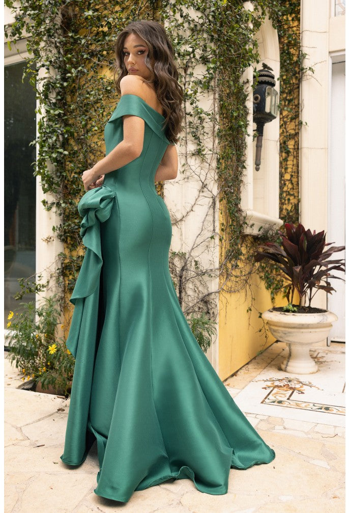 Curve  Duchess Boutique